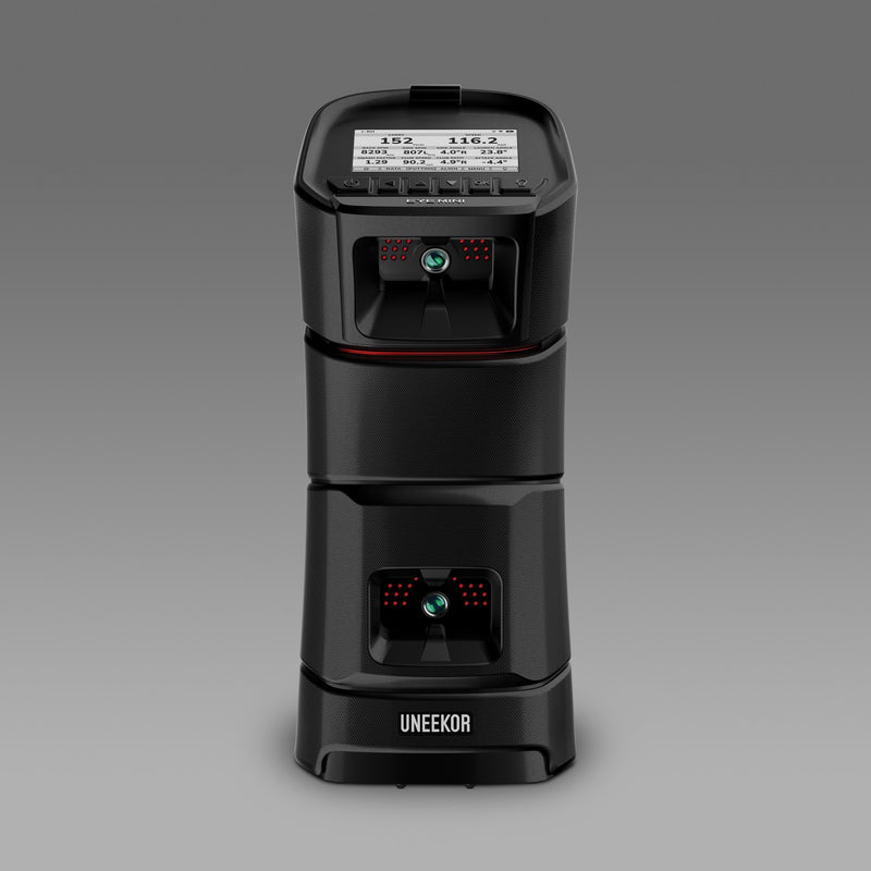 Uneekor EYE MINI portable launch monitor with built-in display